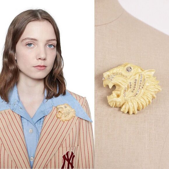 NEW $550 GUCCI Ivory Tone Resin RAJAH TIGER Crystal Hollywood Style BROOCH PIN - Picture 1 of 12